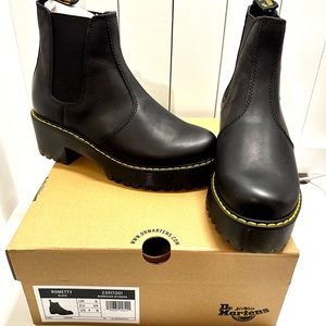 Dr. Martens ROMETTY WYOMING PLATFORM CHELSEA BOOTS